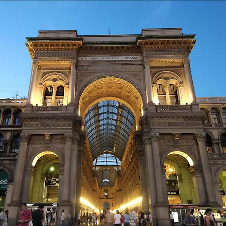 Gardone Apartment - Ampio Appartamento Con 2 Camere Da Letto - Comodo Per Duomo! Milán Exterior foto