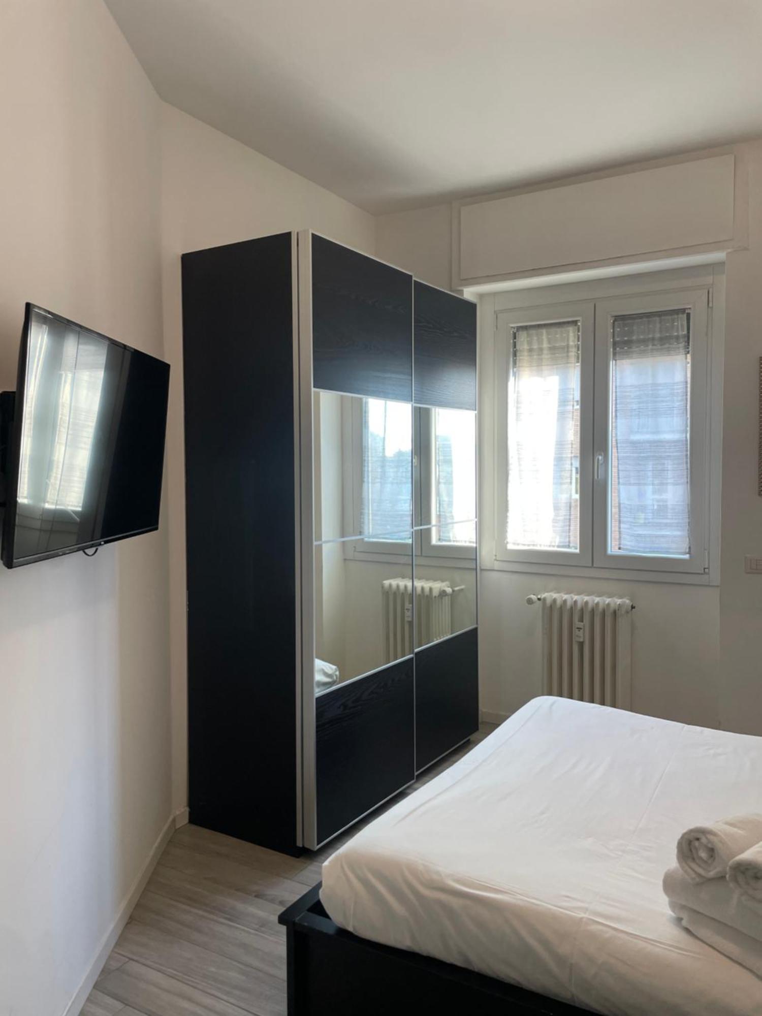 Gardone Apartment - Ampio Appartamento Con 2 Camere Da Letto - Comodo Per Duomo! Milán Exterior foto