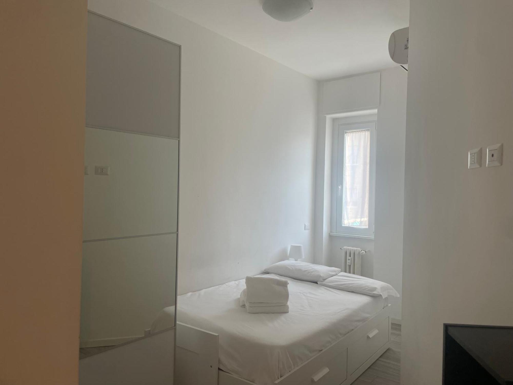 Gardone Apartment - Ampio Appartamento Con 2 Camere Da Letto - Comodo Per Duomo! Milán Exterior foto