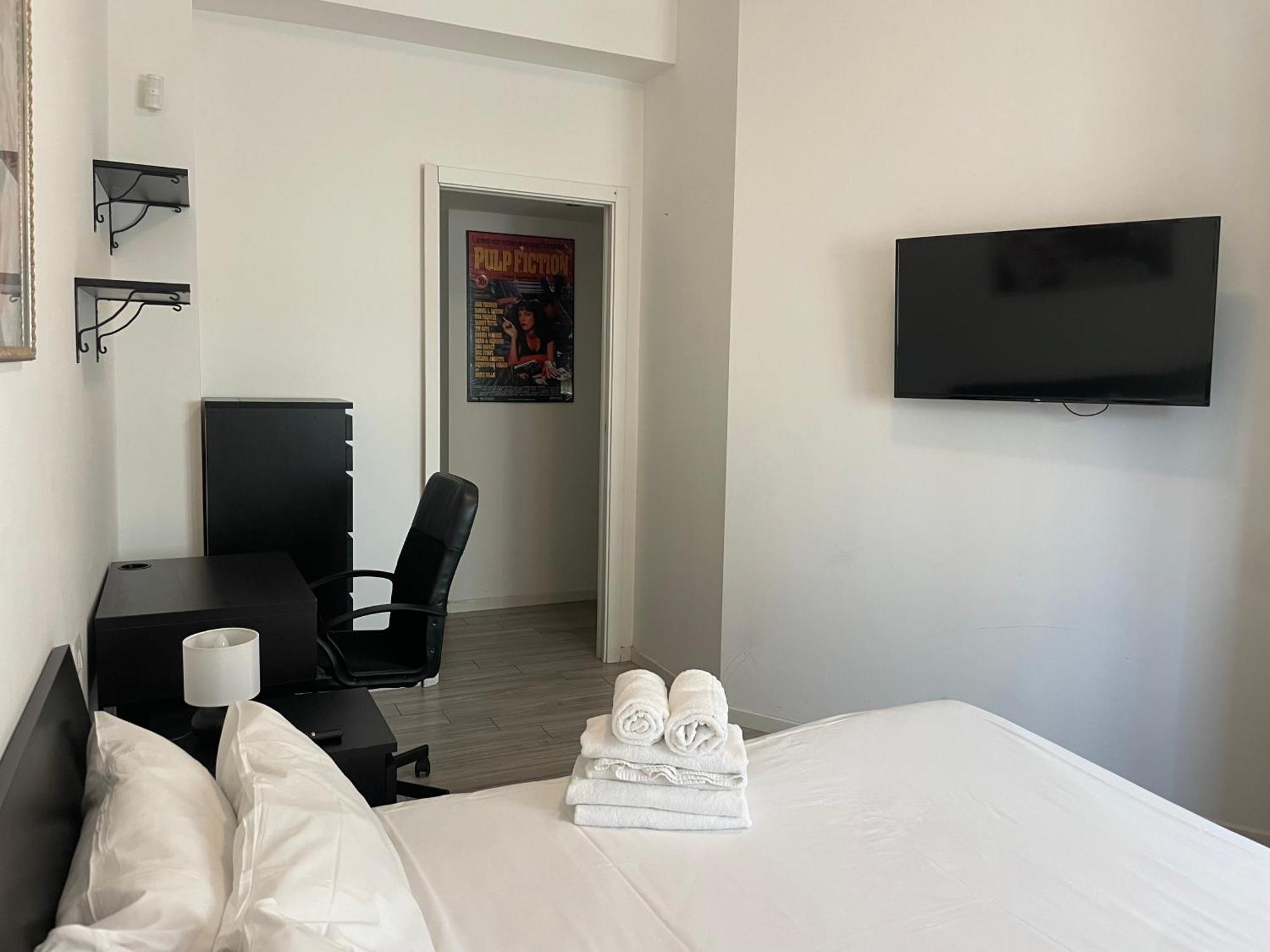 Gardone Apartment - Ampio Appartamento Con 2 Camere Da Letto - Comodo Per Duomo! Milán Exterior foto